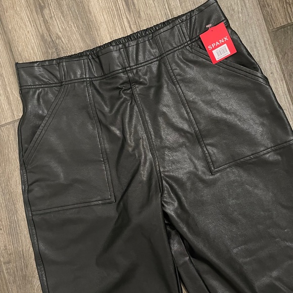 SPANX faux Leather jogger pants  L - Picture 4 of 4